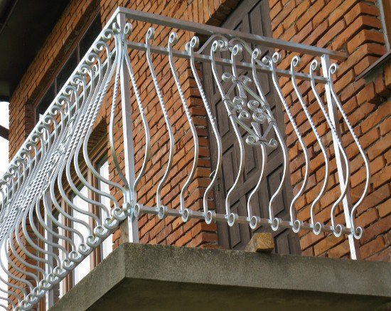 Iron railing 23
